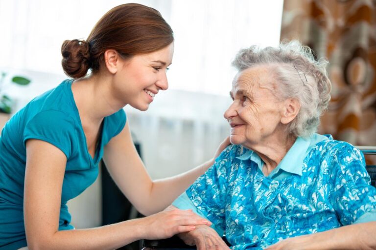5 Reasons to Consider a Career in Senior Living