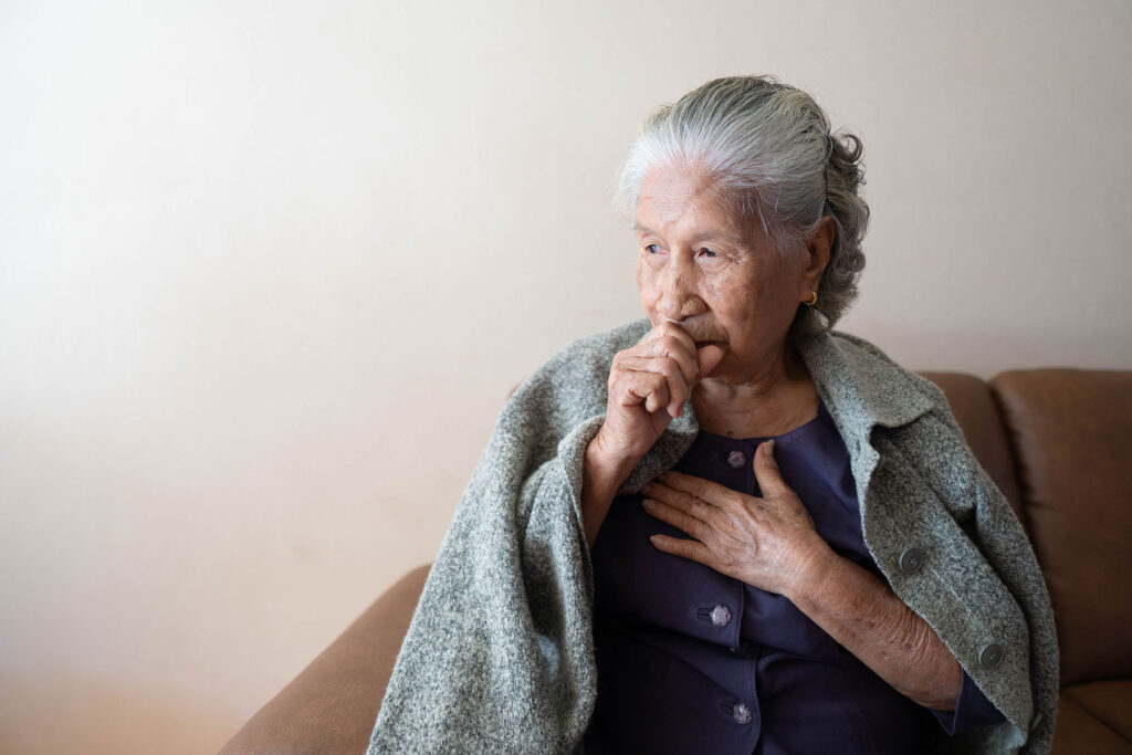 5 Signs of Pneumonia in Seniors